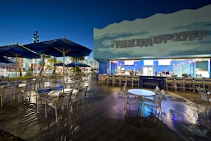 Snack bar