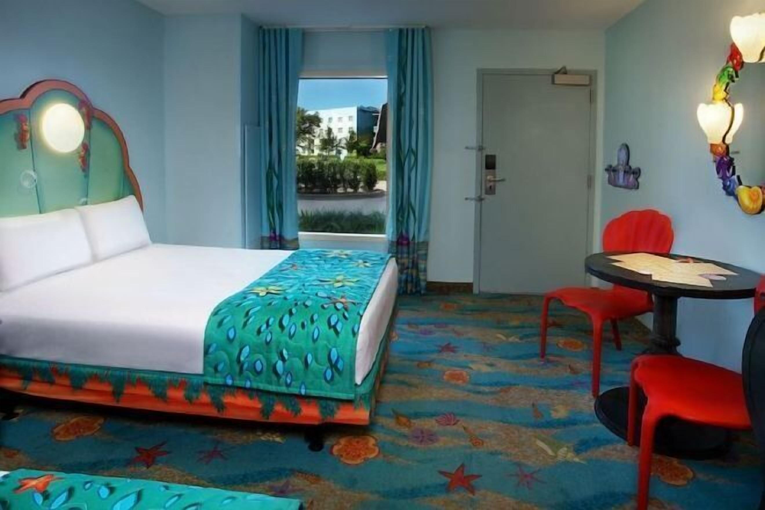 In-room safe, desk, laptop workspace, blackout curtains