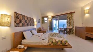 Chambre Standard Double ou avec lits jumeaux | Minibar, coffres-forts dans les chambres, bureau, rideaux occultants