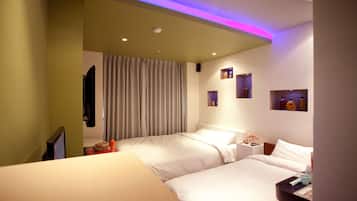 Standard Twin Room | In-room safe, iron/ironing board, free WiFi