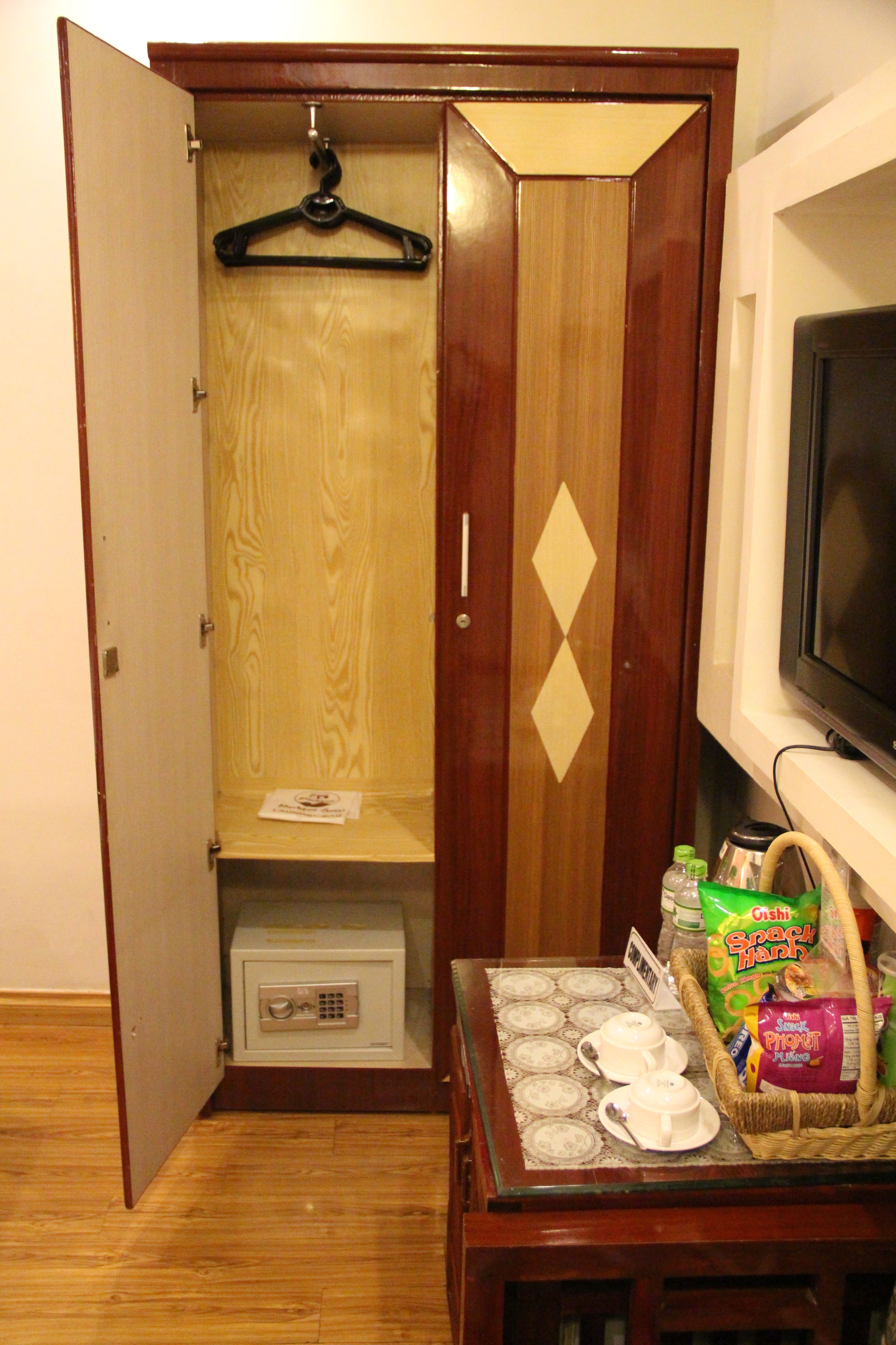 superior room | safe