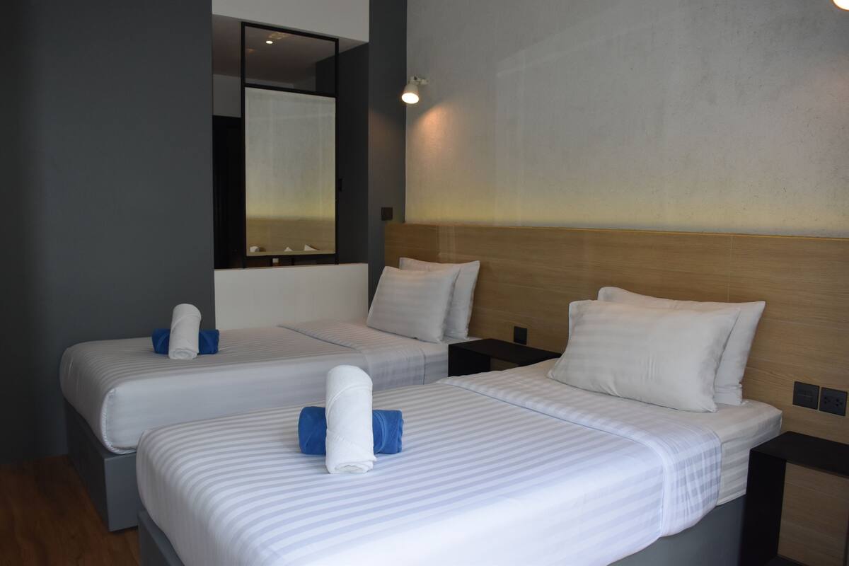 Grand Superior Room