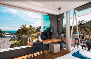 Deluxe Room, Sea View | Terrace/patio