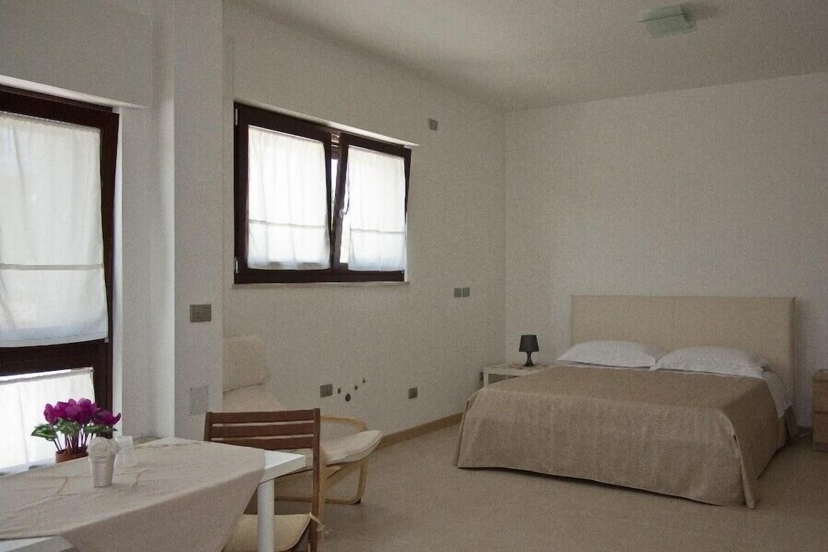 Classic Quadruple Room, Private Bathroom | Down comforters, soundproofing, iron/ironing board (on request)