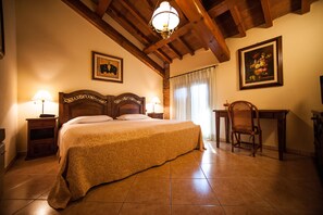 Double Room Single Use | Down comforters, minibar, in-room safe, individually furnished - Corte Vecchia (San Prospero)
