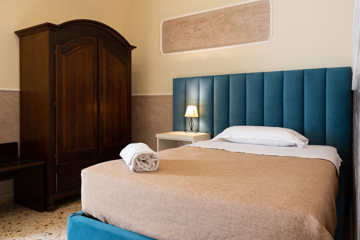 Minibar, in-room safe, individually furnished, desk