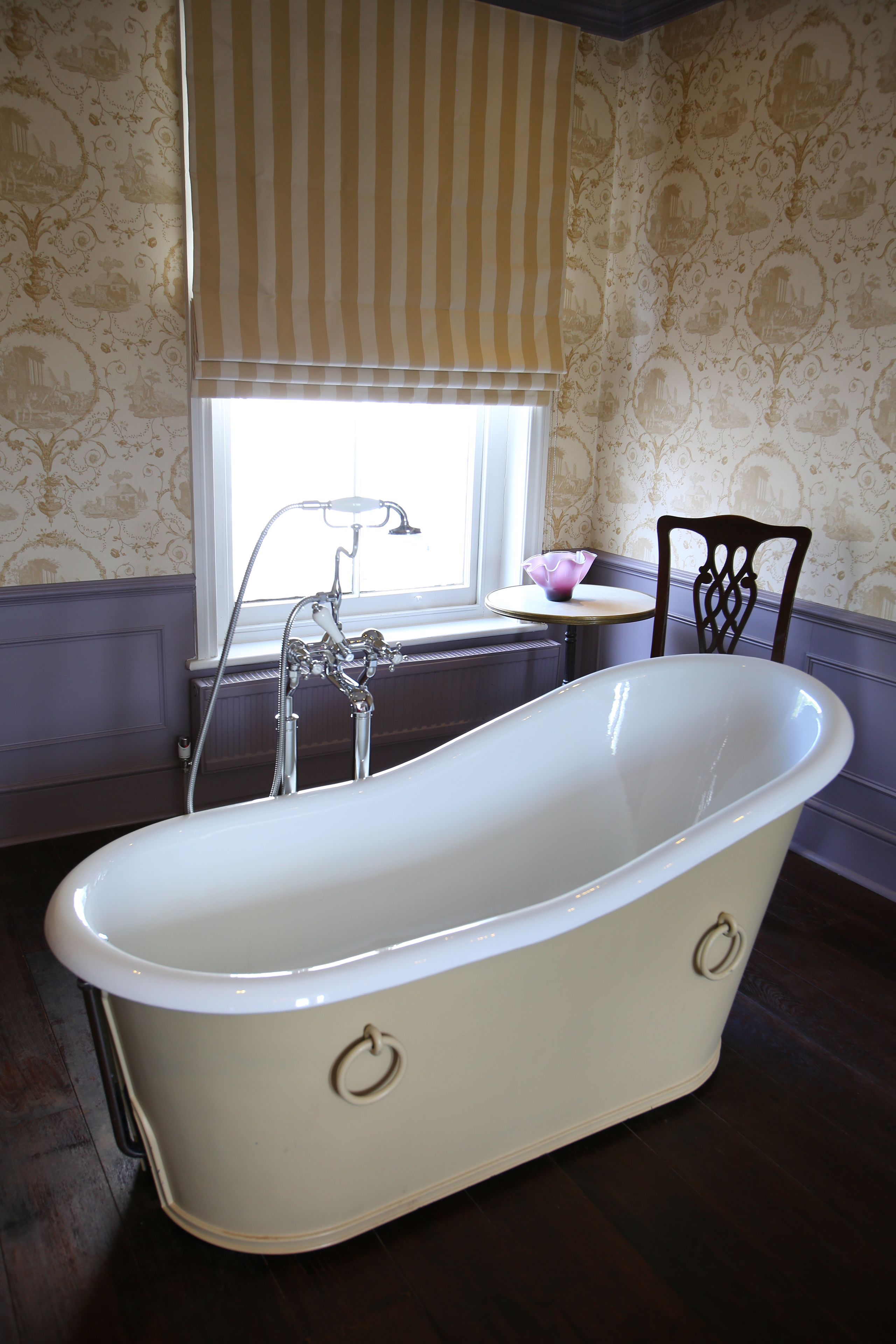 suite | bathroom | free toiletries, hair dryer, towels