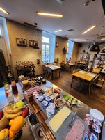 Desayuno continental todos los días (con cargo)