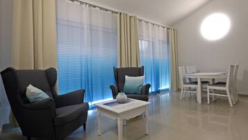 Condo, 2 Bedrooms, Kitchen, Sea View | Living area | TV, DVD player