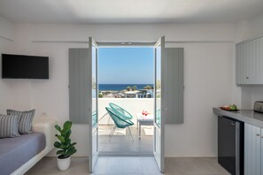 Queen Suite with Sea View