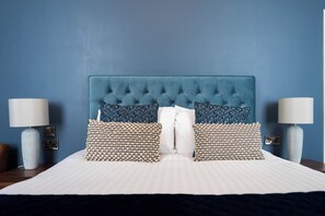 Superior Room | Desk, laptop workspace, free WiFi, bed sheets - Celtic Royal Hotel & Spa (Caernarfon)