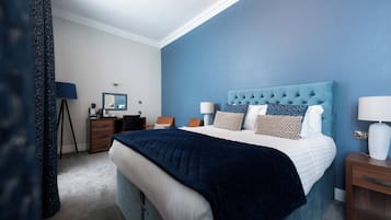 Superior-rum | Skrivbord, arbetsyta för laptop, gratis wi-fi och sängkläder