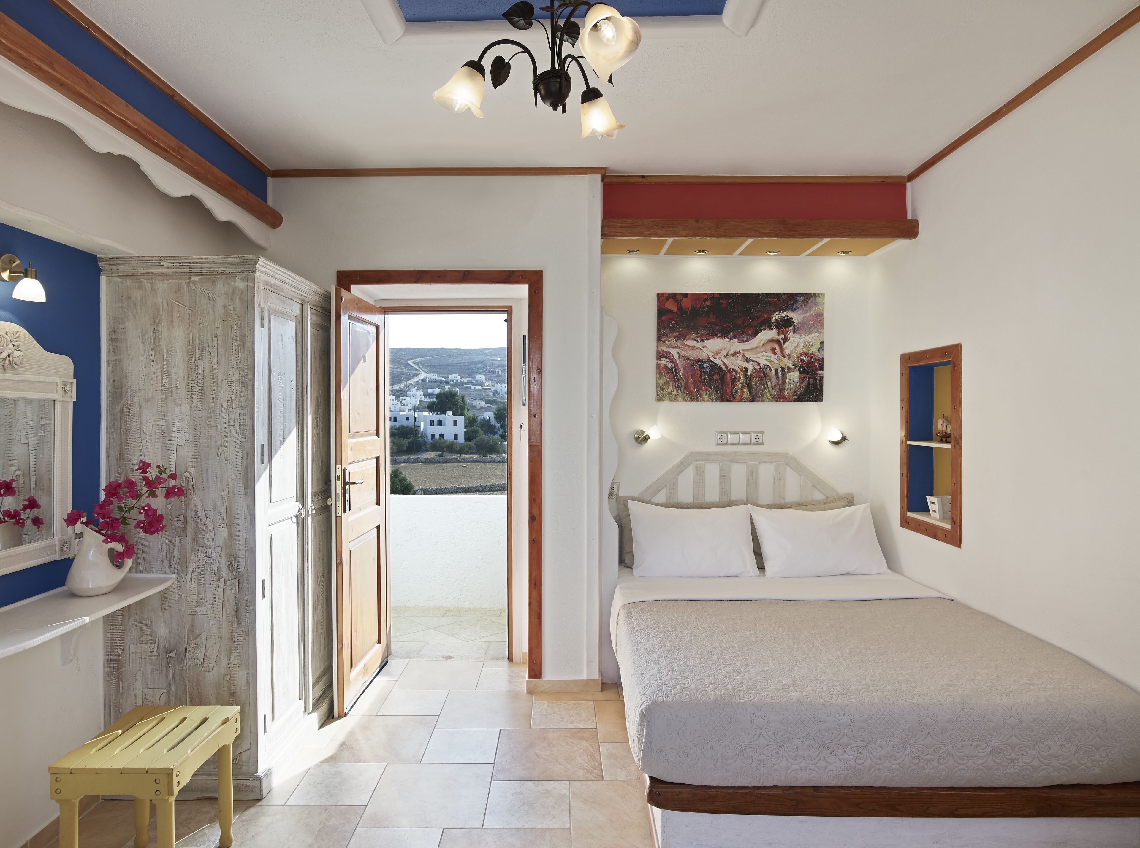 superior room | in-room safe, soundproofing, free wifi, bed sheets