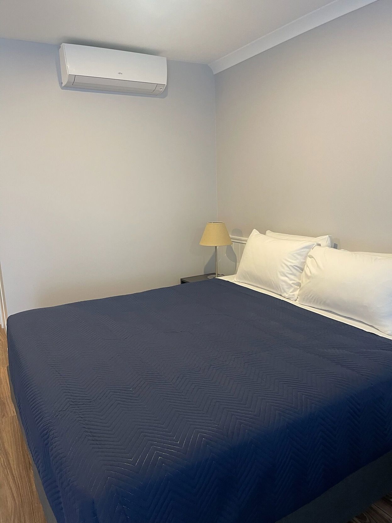 Laptop workspace, free WiFi, bed sheets