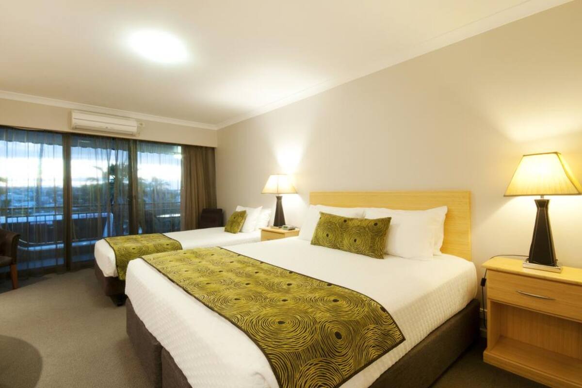 Laptop workspace, free WiFi, bed sheets