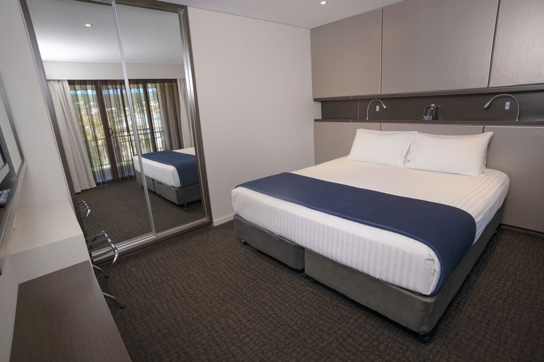 Laptop workspace, free WiFi, bed sheets