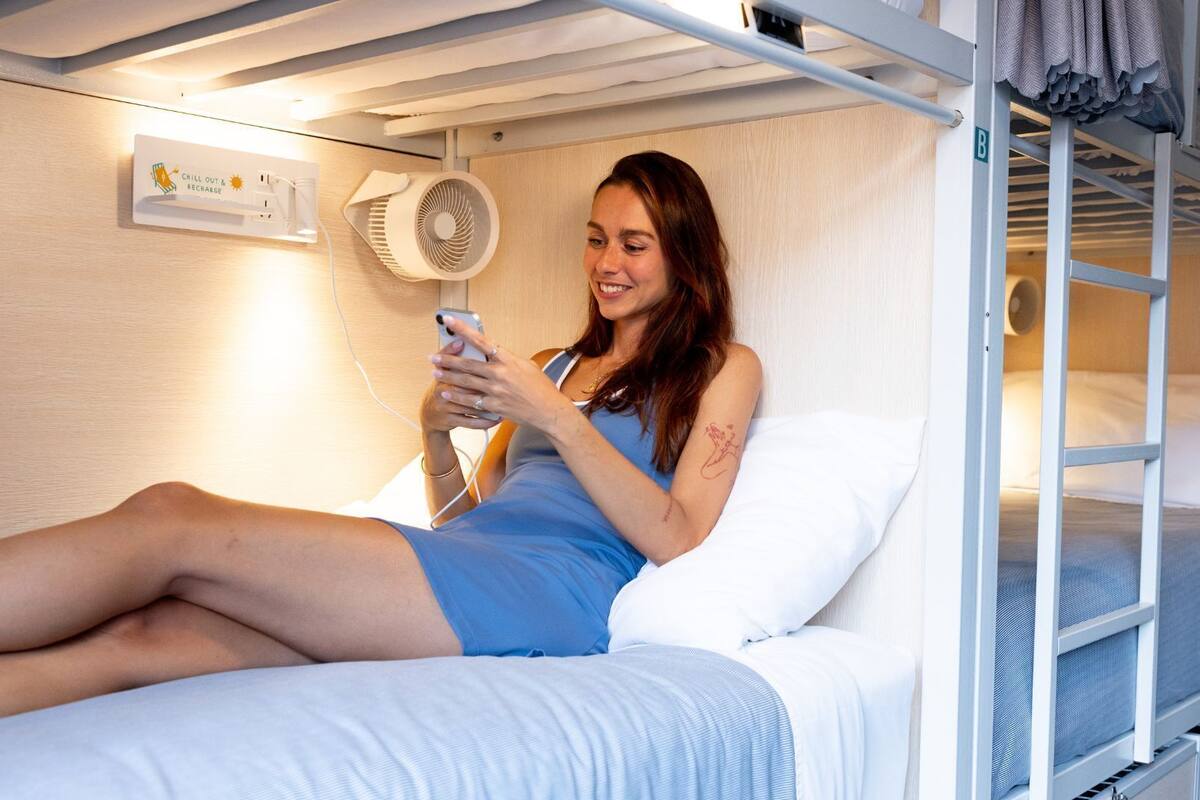 필로우탑 침대, 암막 커튼, 무료 WiFi, 침대 시트
