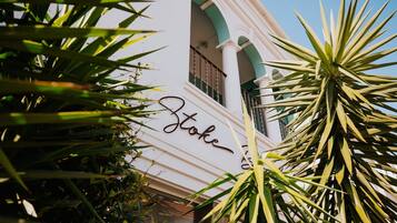 Façade de lâhĂ©bergement