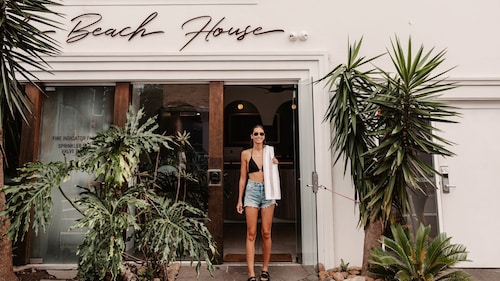 Stoke Beach House - Hostel