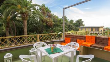 Chambre Double ou avec lits jumeaux, balcon | Balcon