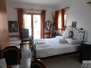 Superior Studio with two Balconies, (Sea View and Mountain View)