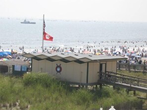 Utsikt mot strand/hav