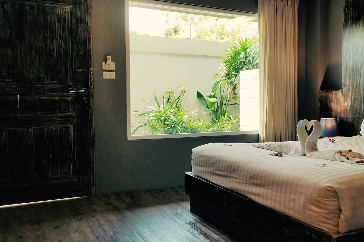 Garden Front Room | Een minibar, een kluis op de kamer, gratis wifi
