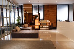 Sala de estar en el lobby