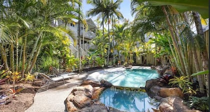 Noosa Outrigger Beach Resort