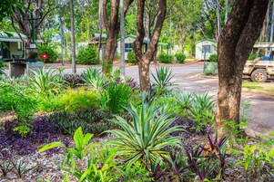 Sistema de insonorización, cunas y camas plegables/adicionales 