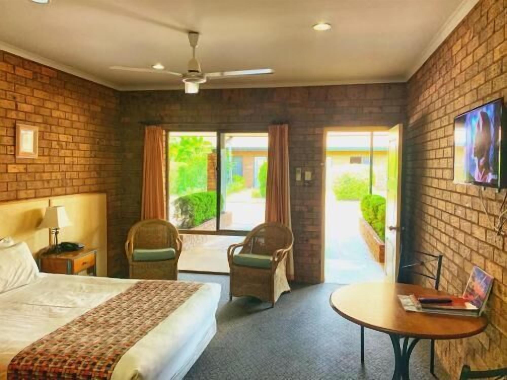 Soundproofing, cots/infant beds, rollaway beds, free WiFi