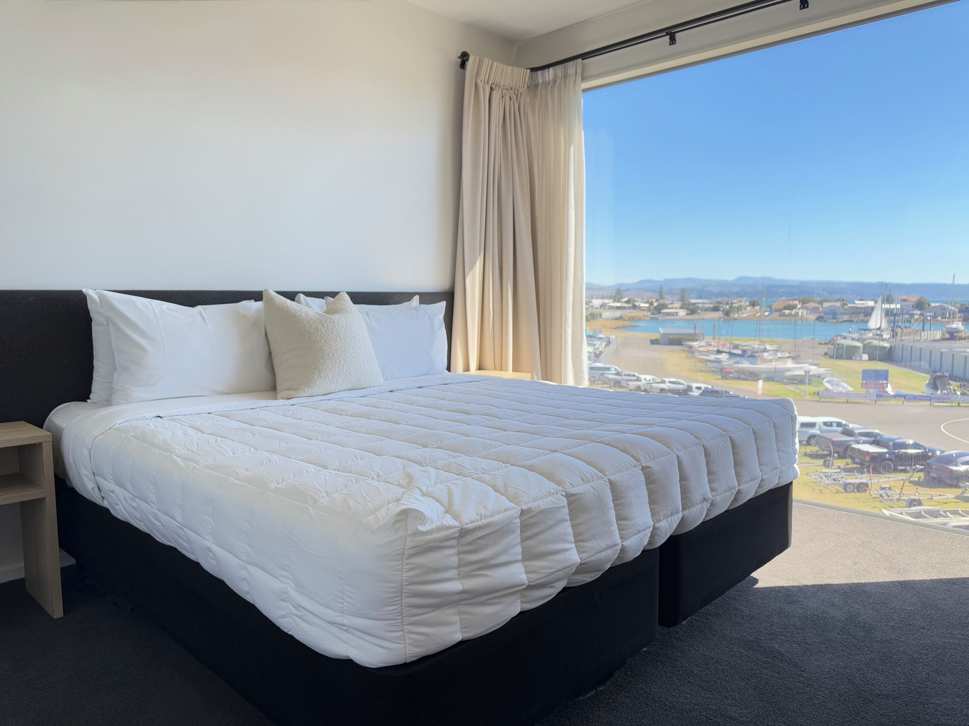 Two bedroom Apartment | Premium bedding, laptop workspace, iron/ironing board, cribs/infant beds