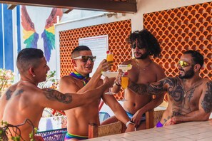 Sun deck - La Iguana Vallarta LGBT - Adults Only - Romantic Zone - Party Clubbing Street (Puerto Vallarta)
