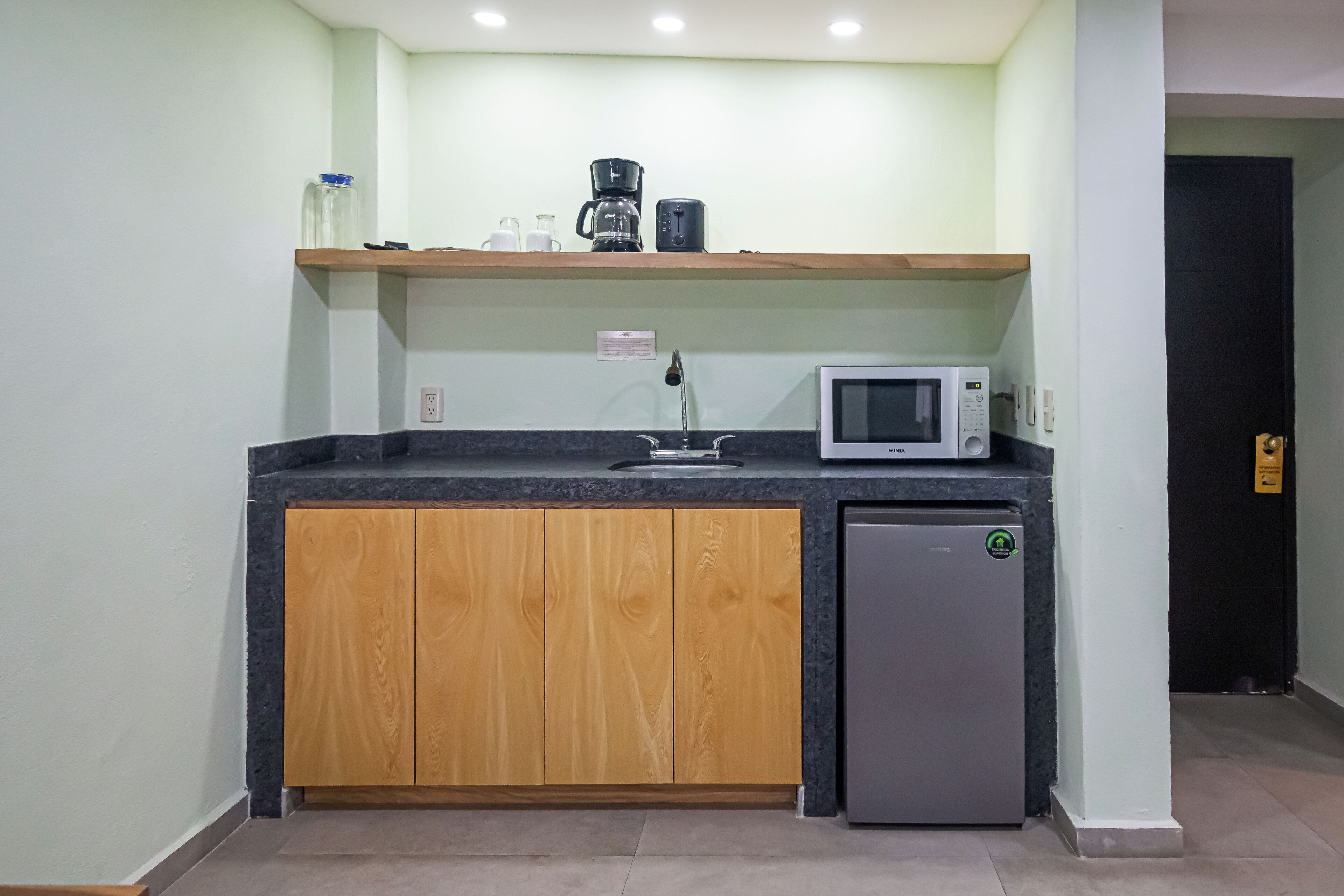 Foto - La Iguana Vallarta LGBT ADULTS ONLY - Romantic Zone - Party Clubbing Street