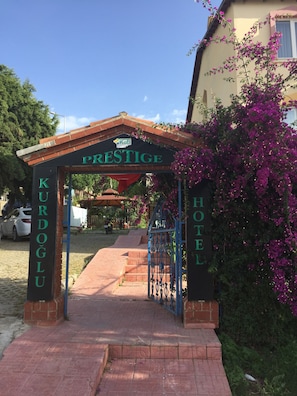 Property entrance - Prestige Residence Hotel (Kusadasi)