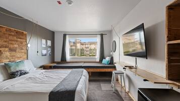 West Queen Plus | Memory foam beds, rollaway beds, free WiFi, bed sheets