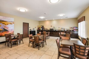 Breakfast area