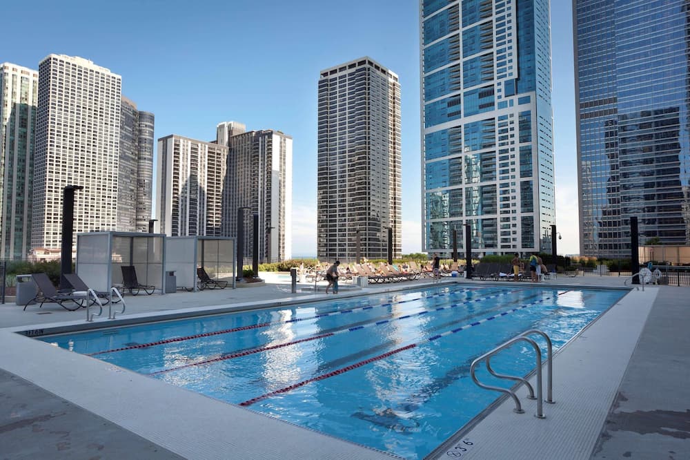 luxury hotels in Chicago