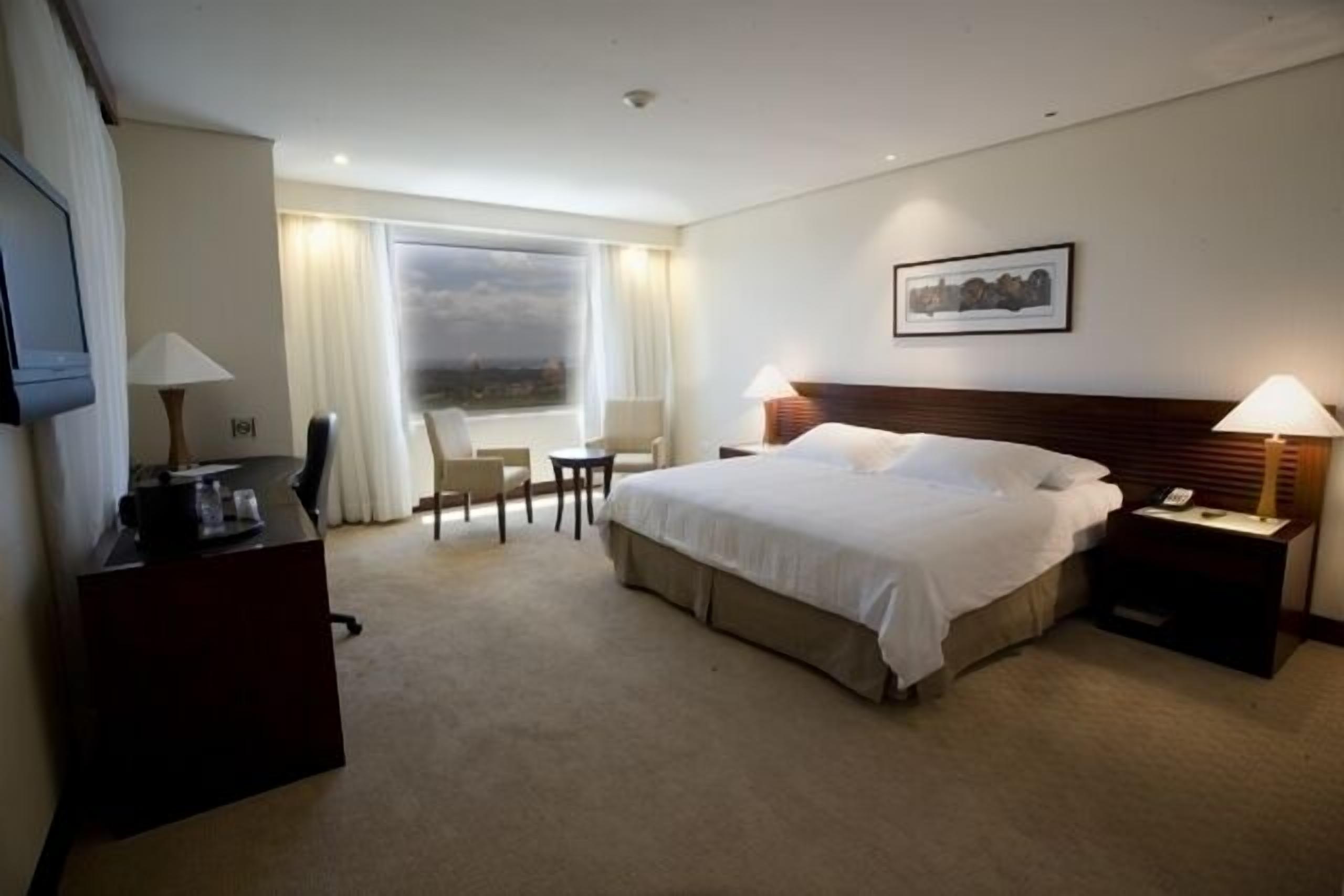 Premium bedding, down duvets, minibar, in-room safe