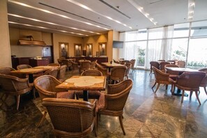 Daily buffet breakfast for a fee - Eurobuilding Hotel Plaza Guayana (Ciudad Guayana)