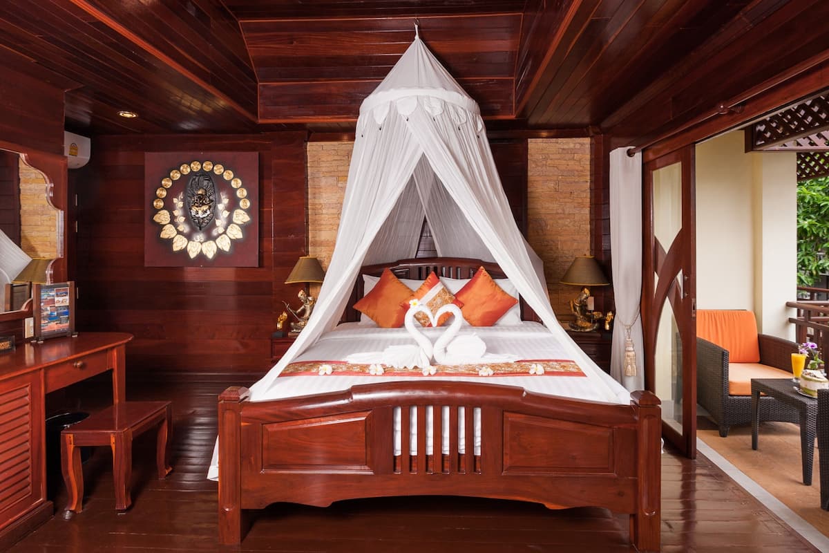 Suite, Garden View 2 Single beds | In-room safe, individually decorated, free WiFi, bed sheets
