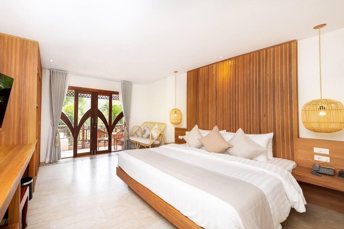 Suite, Garden View Double Bed   | 객실 내 금고, 무료 WiFi, 각각 다른 스타일의 인테리어, 침대 시트