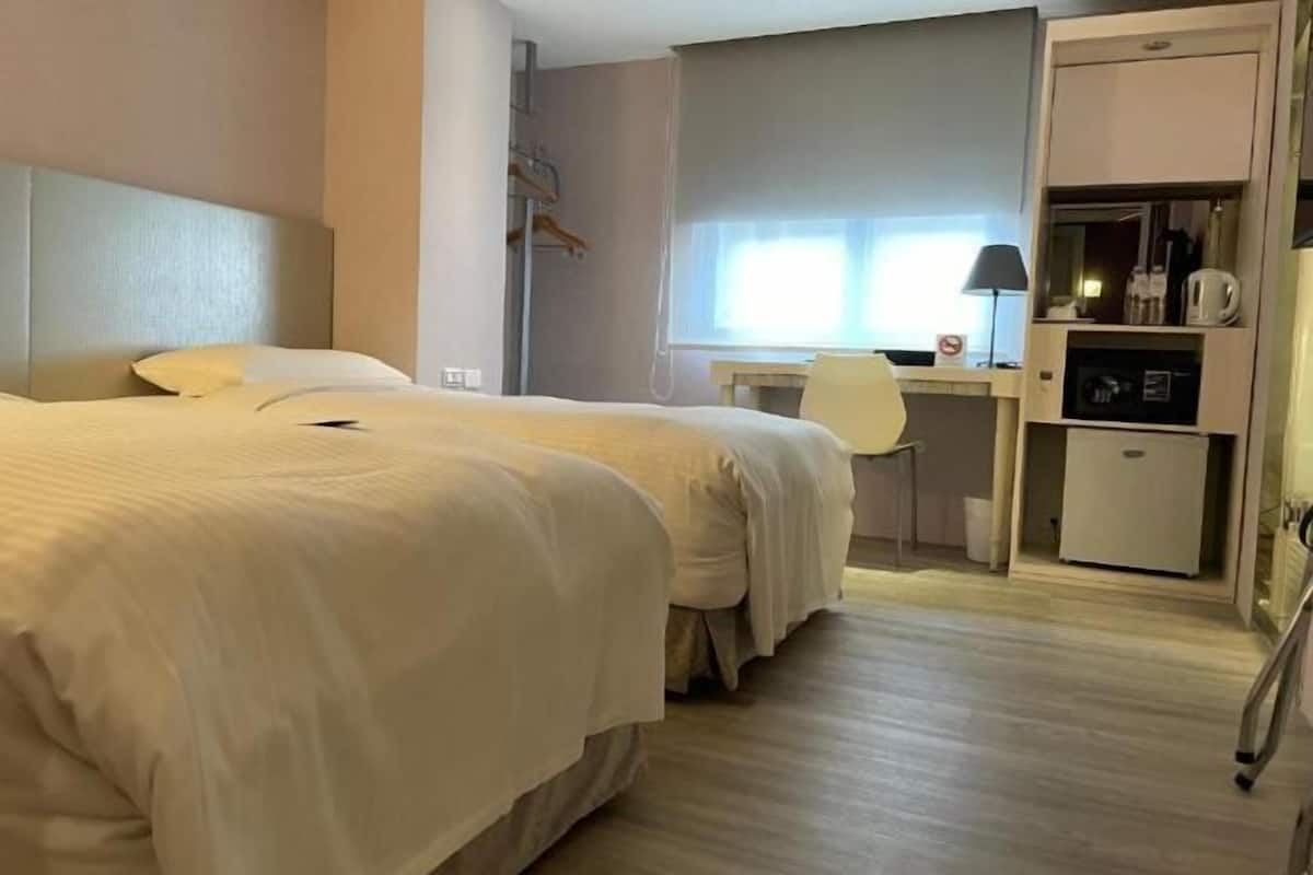 Ropa de cama de alta calidad, cubrecamas y colchones con pillow-top