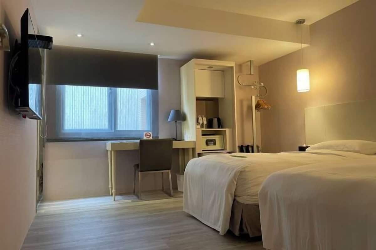 1 bedroom, premium bedding, down duvets, pillow-top beds