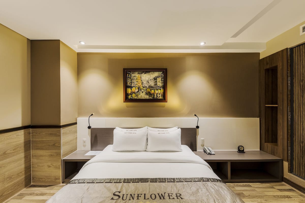 Superior Room | Minibar, in-room safe, free WiFi, bed sheets