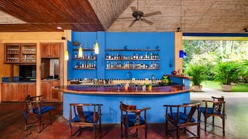 Breakfast, dinner served; international cuisine, pool views