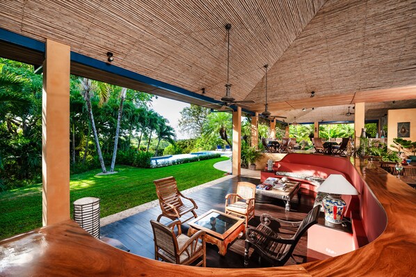 Breakfast, dinner served; international cuisine, pool views 