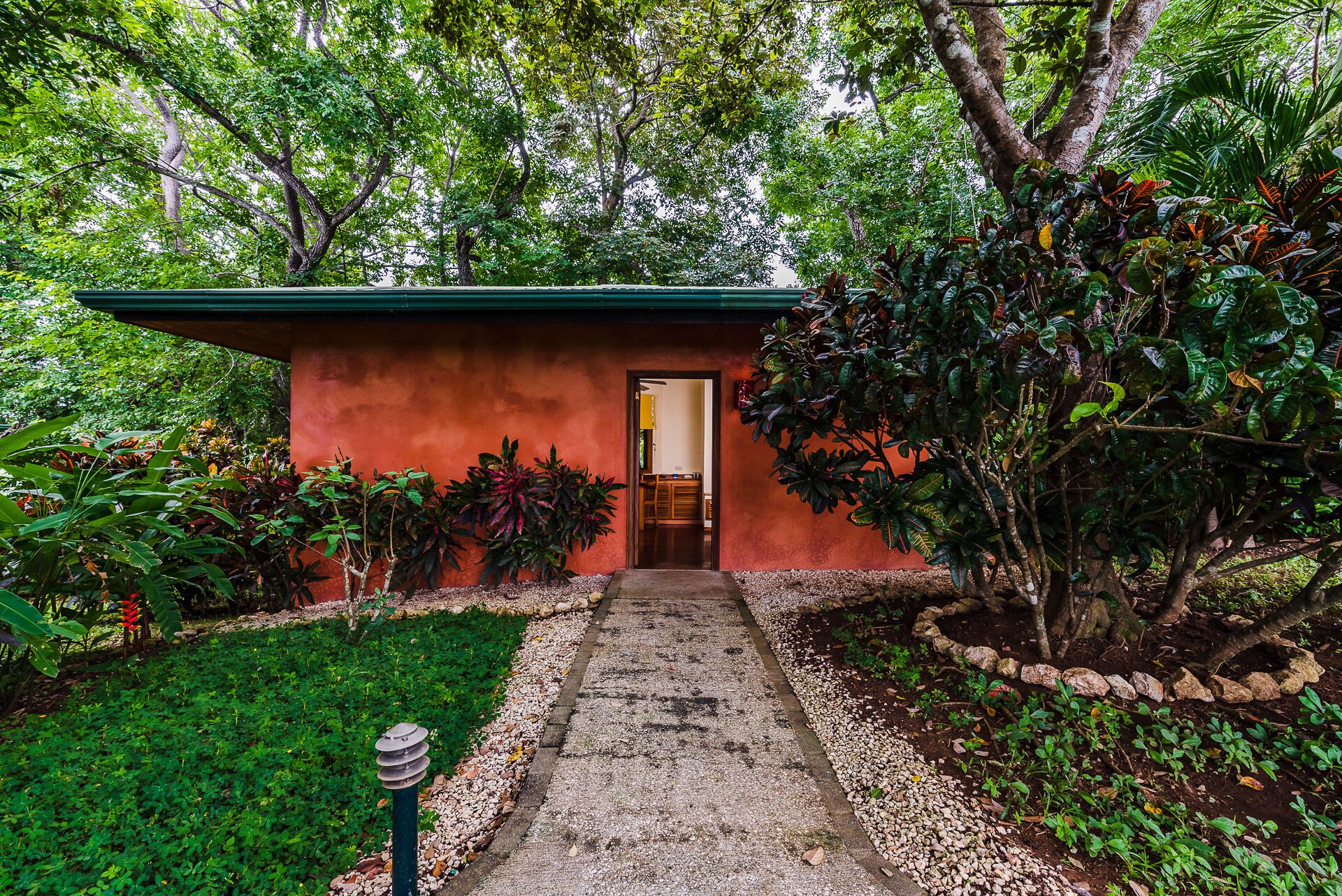 bungalow | interior entrance