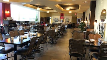 Petit déjeuner à emporter compris tous les jours