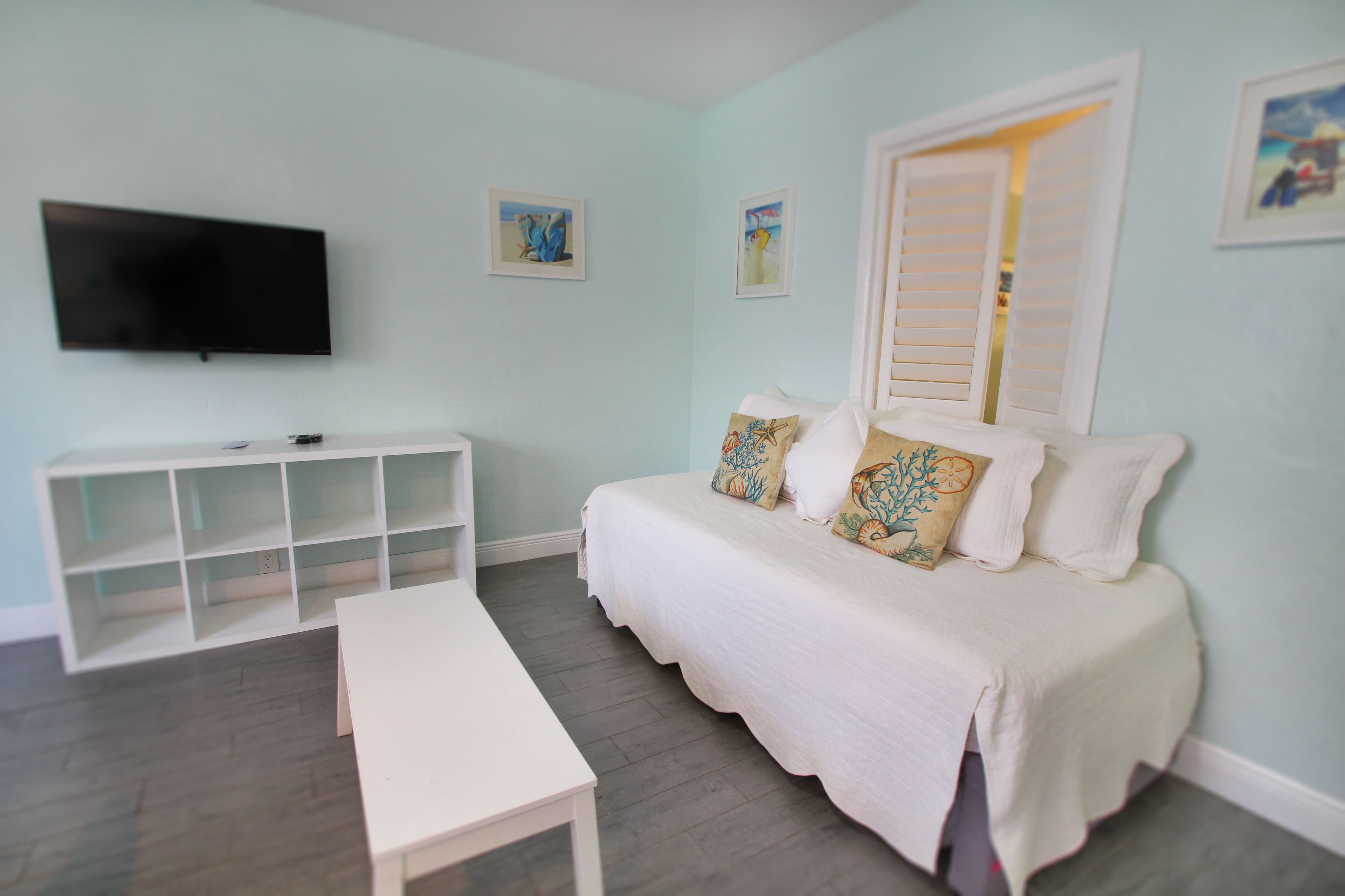 standard suite, 1 bedroom | individually decorated, individually furnished, iron/ironing board